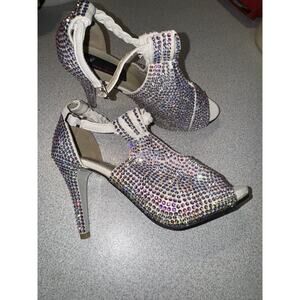 Silver Slippers Studded Jeweled Custom Design Heels Women’s Size 38 4” Heel 7.5